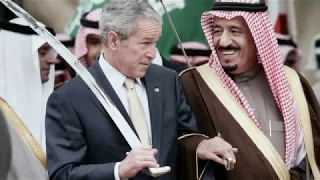 جبناء وعبيد للاستعمار بهذه الكلمات وصف معمر القذافي حكام الخليج 