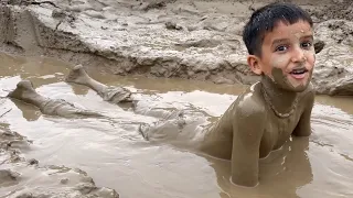 Kunali Ki Kichad Me Masti 😨 Masti @souravjvlogs
