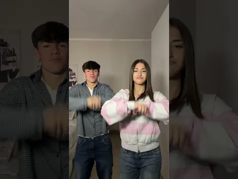 questo è l’unico trend che riesco a fare senza sbagliare 😂💕