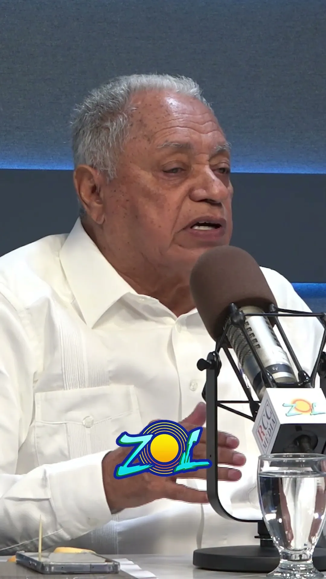 TÍTULO LARGO: ¿Por qué fallan los servicios públicos en RD