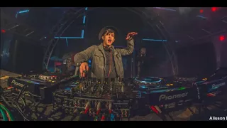 vinne feat galck earthquake