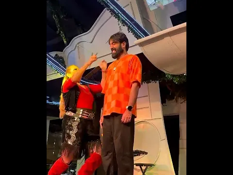 I didn’t know what to do on stage 😳