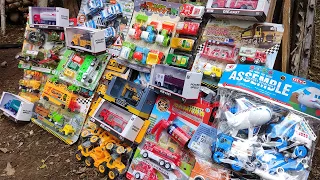 Menemukan Mainan Mobil-Mobilan Baru, Truk Molen, Pemadam Kebakaran, Kereta Api, Mobil Konstruksi