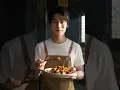 Broke chef opens kitchen portal, sells modern food to ancients & strikes gold!