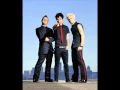 Download Lagu Green Day - Wake Me Up When September Ends (432 Hz) - MrBtskidz