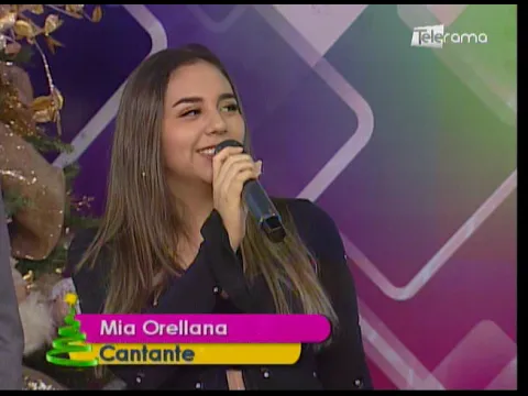 Mia Orellana Cantante
