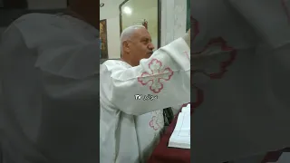 مبارك الآتي بأسم الرب من فم الشماس عزت يوساب 