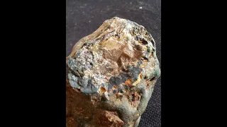 Kimberlite rocks with rough diamonds