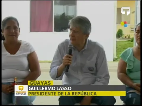Gobierno entregó 200 casas en el cantón Simón Bolívar