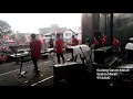 Lagu Spekta Merah: Tampak dari belakang layar kemeriahan menjelang konser Setia Band dan Bella Nova.
