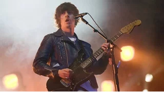 Download Arctic Monkeys - When The Sun Goes Down @ T in the Park 2011 - HD 1080p MP3