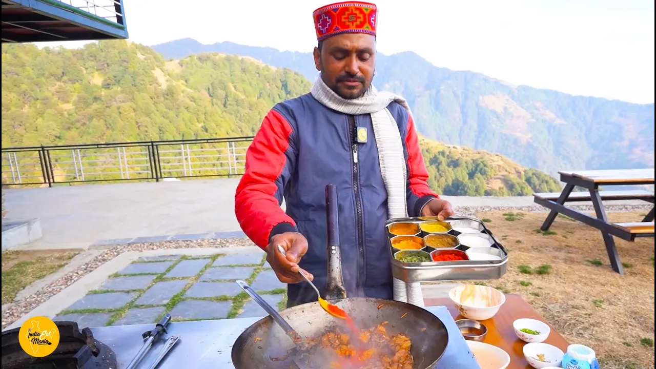 Himachali Man Making 8000 Ft Height Wala Pahadi Chicken With Rice Rs. 120/- Only l Bir Billing Food