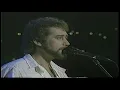 Earl Thomas Conley   :  Holding Her and Loving You   (1920 x 1080p)
