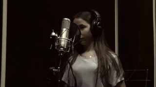 أجمل اغنية تركية تغنيها فتاة رائع جدا جدا 