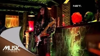 Download Once Mekel Fest Gugun 'Gugun Blues Shelter' - Musisi Godbless Cover (Live at Music Everywhere) * MP3