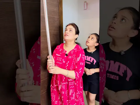 Kashvi Mumma Ne Ki Bird Ki Help 🦜😍 #shorts #youtubeshorts #shivaniadlakha