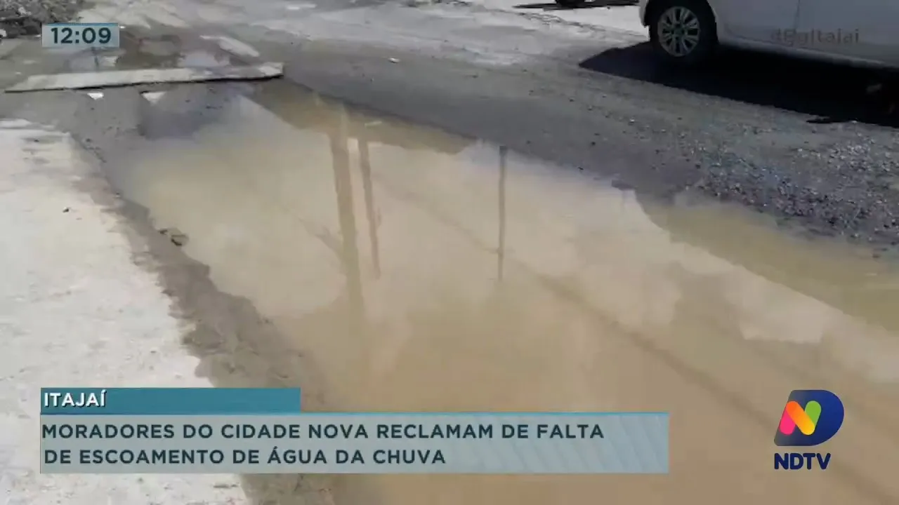 Moradores do Cidade Nova reclamam de falta de escoamento de água da chuva