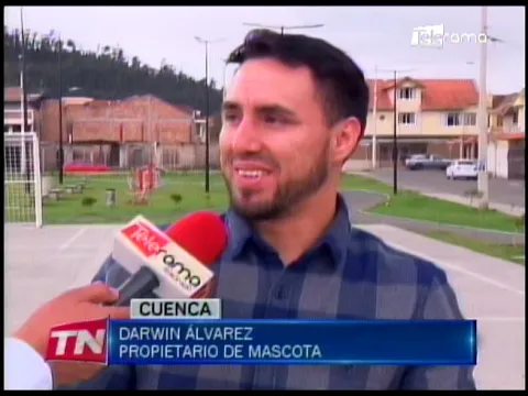 Firulais regresó a casa después de participar en las manifestaciones