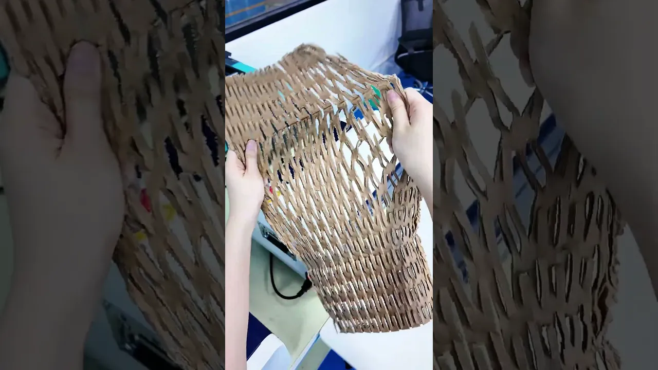  Ditch cheap recycler hand‑overs for leftover cartons. Turn idle cartons into handy cushioning paper using cardboard shredder‑expander.