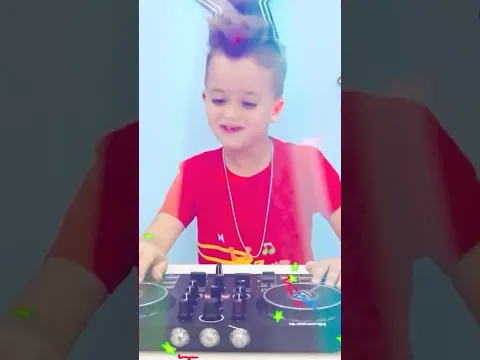 فلاد ونيكي - أغنية Eee (إصدار موسيقي جديد)