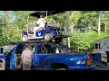 Carrying a golf cart with a fifth wheel