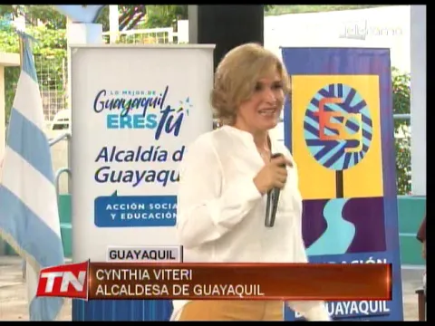 Conmemoran día del padre en centro gerontológico municipal