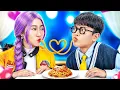 Lagu Chàng Trai Mọt Sách Phải Lòng Rumi Nổi Tiếng! Thợ Săn Quỷ KPop Ngoài Đời Thực | Baby Doll Tiếng Việt