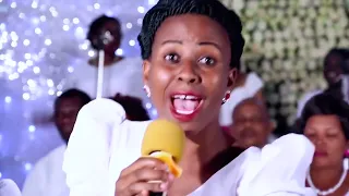 mamajusi choir moshi nimelala kwenye jiwe yakobo 
