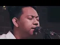 EJ De Perio Performs Tama Na | Stripped