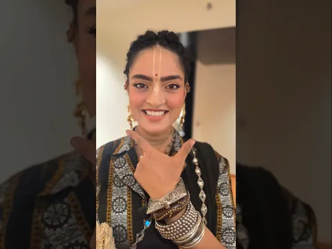 आनंद में रहना है तो राधे राधे कहना है ❤️