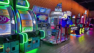 Roadies in Tucson Lanes Games Gastropub