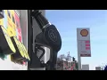 Average gas prices in Fresno rise while the national average remains steady