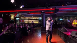 Zander Bad Eshg Hassan Shamaizadeh زنده باد عشق با اجرای فرداد کاباره تهران استاد حسن شماعی زاده 