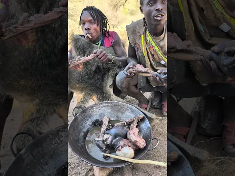 Lunchtime 🍽️🌿🏹 #africa #reels