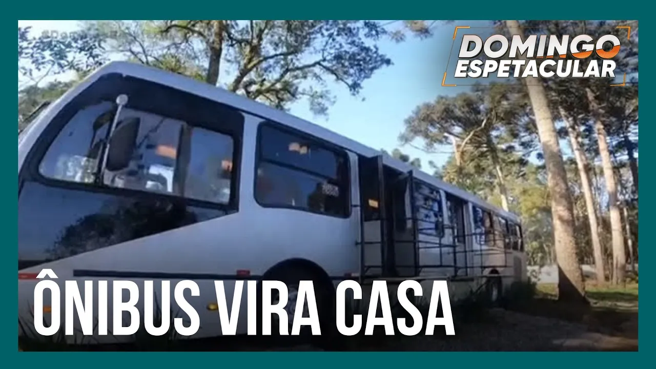 Fotógrafo realiza sonho de transformar ônibus em uma casa de luxo