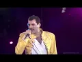 Queen - Another One Bites The Dust (live at Wembley)