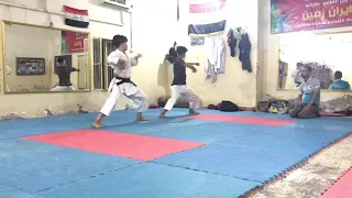 البطل يوسف علي والبطل حسين عمار اثناء الوحدة التدريبية 