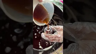 முடி வேர்களுக்கு ஊட்டம் கொடுத்து, அடர்த்தியான கூந்தலுக்கு உதவும் Herbal Hair Oil #hairoil #hairfall