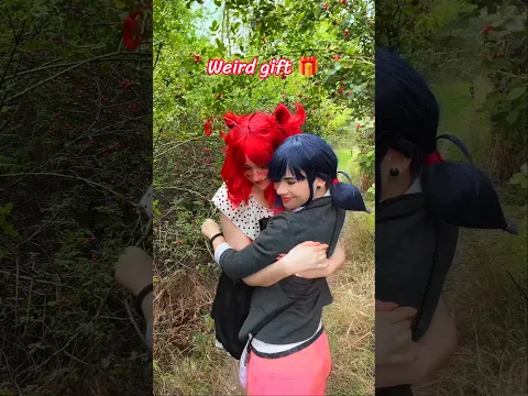 Weird gift 🎁 | Tikki & Marinette @nikkihatsunecosplay #cosplay #shorts #miraculous #mlb