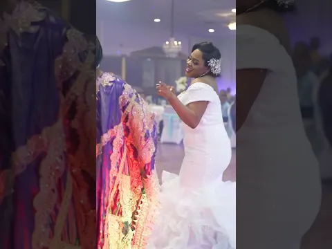 Bride dances with her Mom on her wedding day