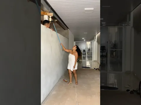 Colocou a câmera virada para a casa da vizinha #shots
