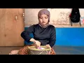 Download Lagu DISAAT PERUT LAPAR!!GADIS YATIM CANTIK INI KITA BELIKAN BERAS DAN DI MASAKIN