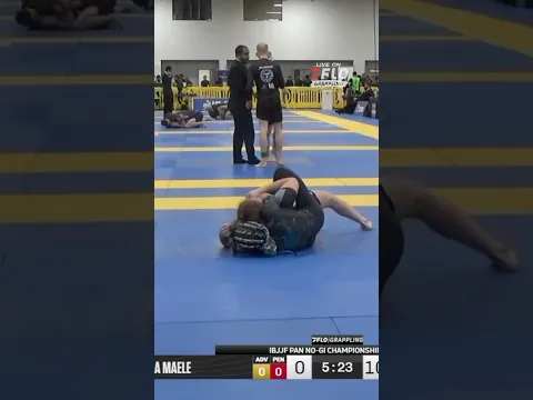 Sarah Galvão with the RNC at #IBJJFNoGiPans🔥
