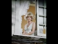 Download Lagu Scarlet Ribbons - Doris Day