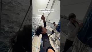 Ça ressemble à quoi une matinée avec nous sur un voilier ?⛵️ ✨