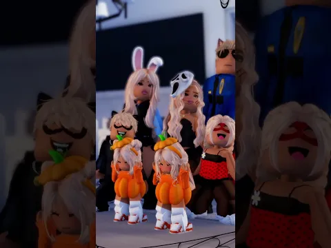 πOur first TIKTOK DANCE as a FAMILY!π«’π *HALLOWEEN EDITION!π»* #berryave #roblox #berryavenueroleplay