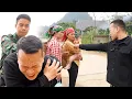Download Lagu Husband bravely fought off the robber to rescue wife and brought a gift to thank the kind girl