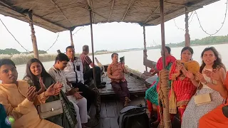 Mayapur - Nabadwip Tour. Devotional kirtan | নবদ্বীপ - মায়াপুর গঙ্গার উপরে এক ঘন্টা ভ্রমণ আর কীর্তন