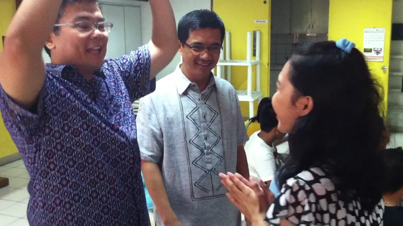 2013_09 Deaf Hear @Puno United Methodist Church_Pastor Hiram Pangilinan