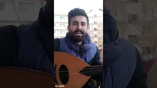 إيليا سليمان يغني ثائر العلي وعلى دق المناجيلي 